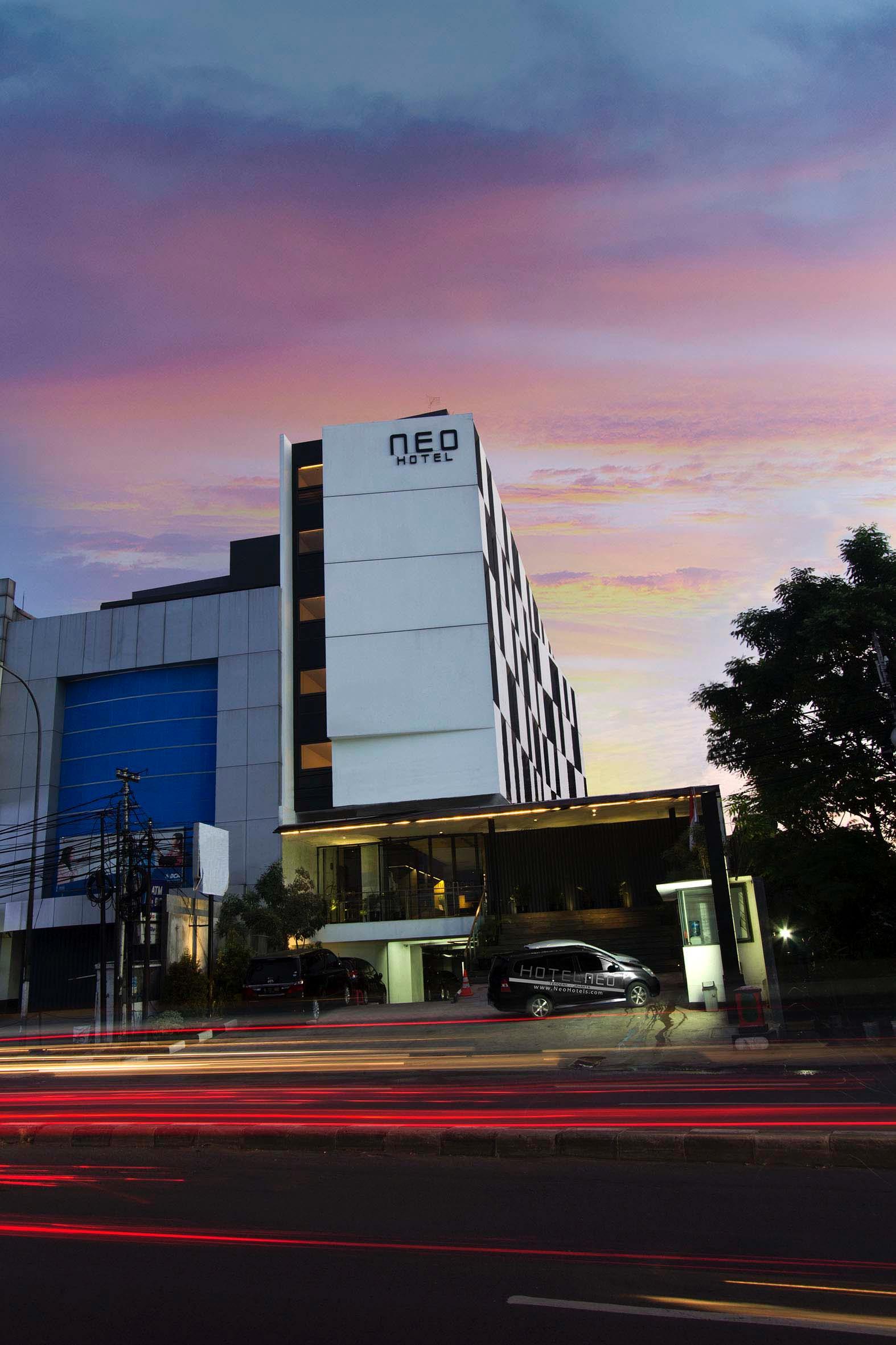 Neo Hotel Tendean Jakarta By Aston Buitenkant foto