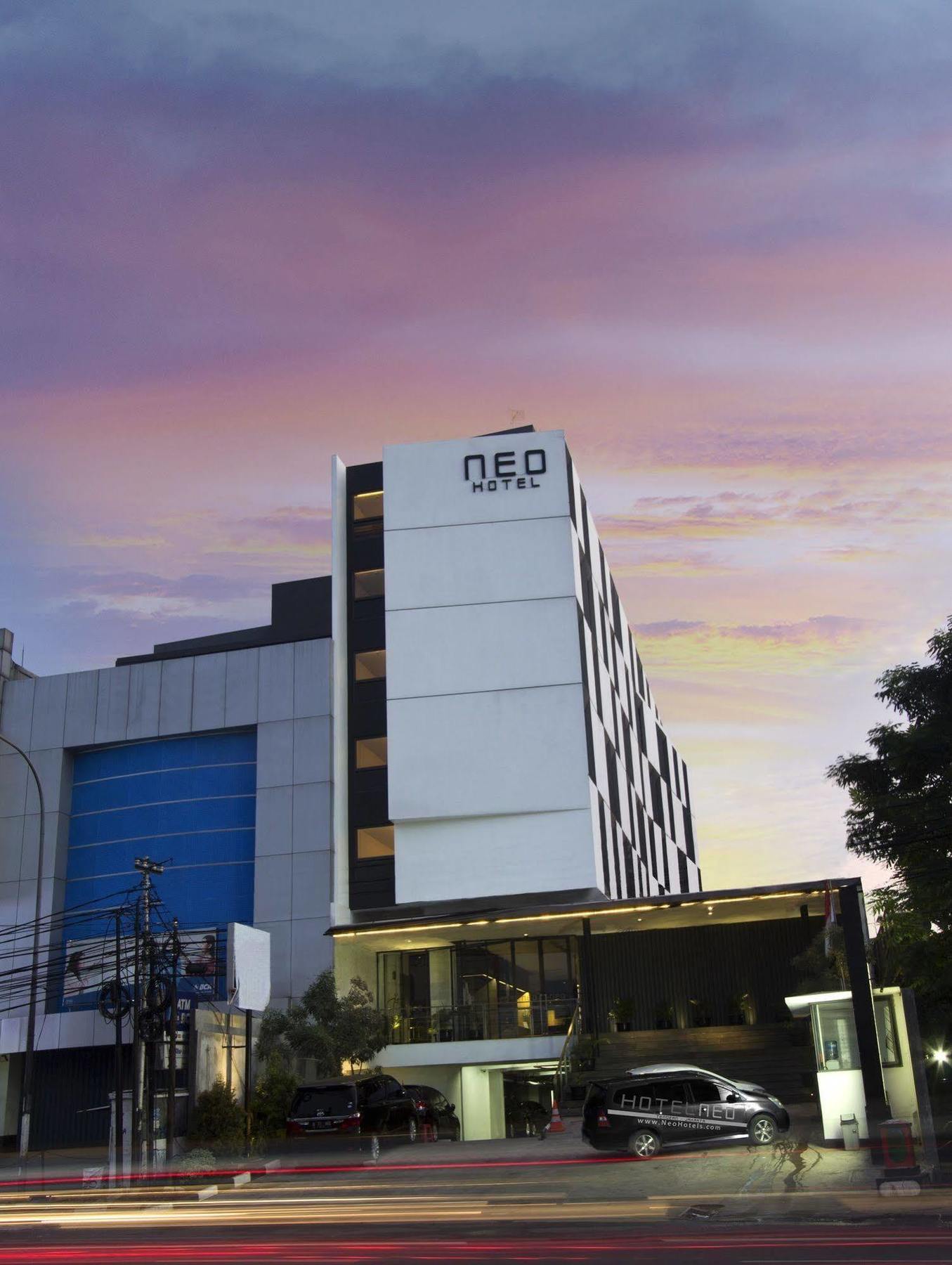 Neo Hotel Tendean Jakarta By Aston Buitenkant foto