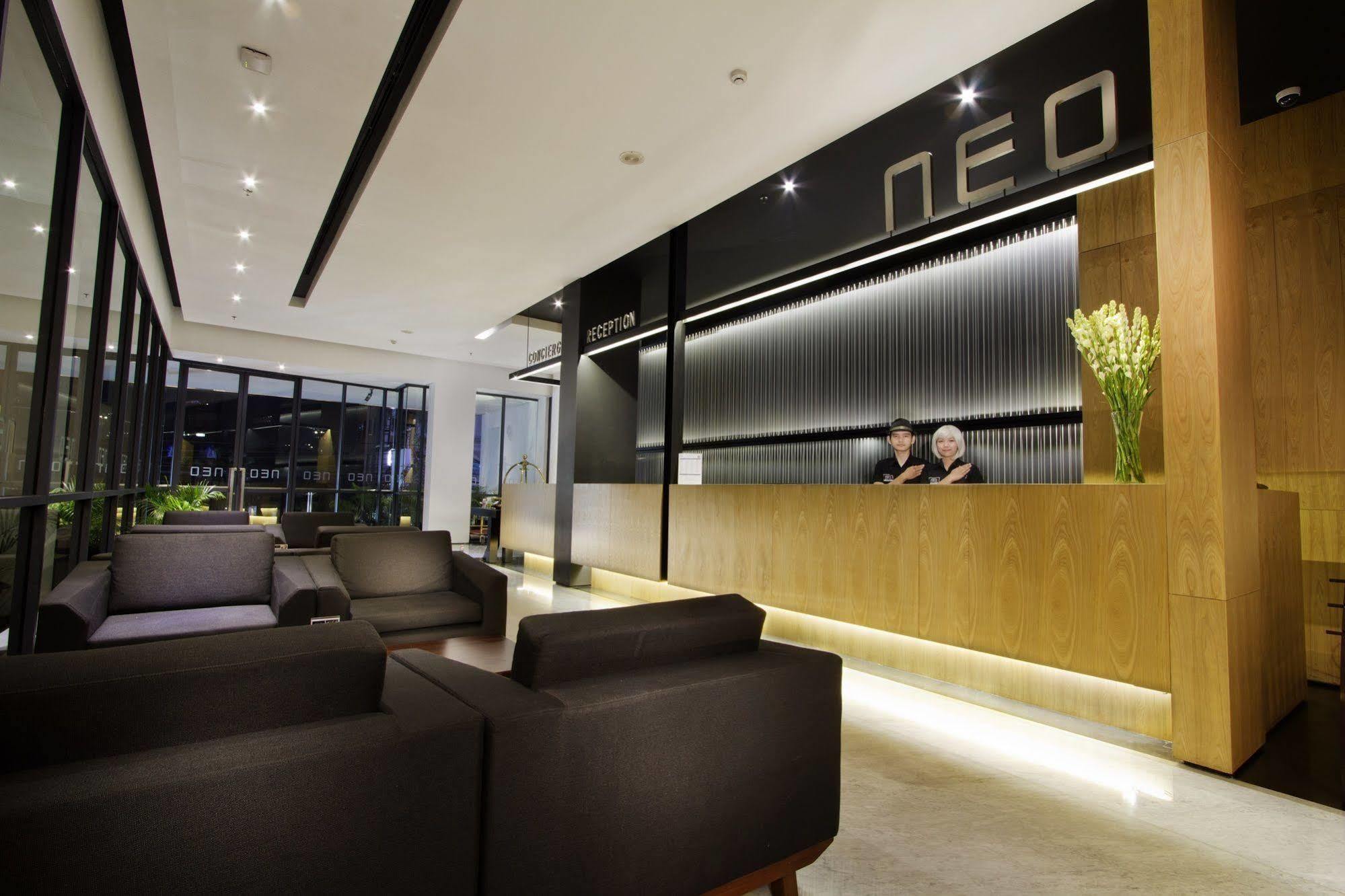 Neo Hotel Tendean Jakarta By Aston Buitenkant foto