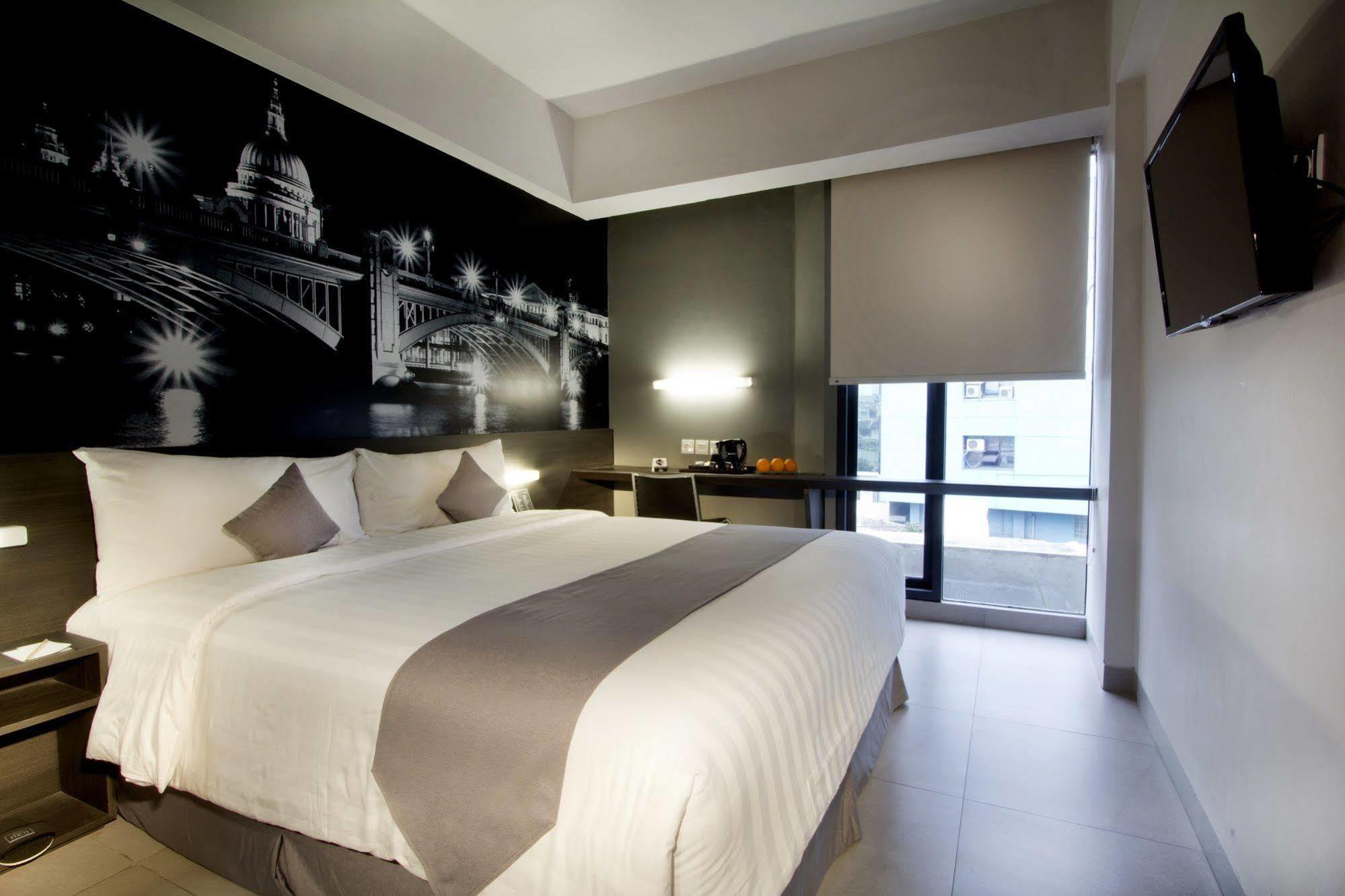 Neo Hotel Tendean Jakarta By Aston Buitenkant foto